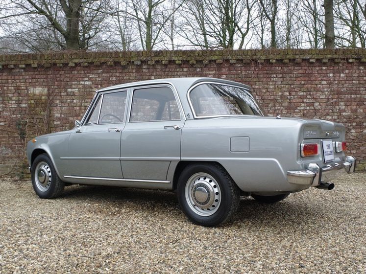 Alfa Romeo Giulia 1600 Super Biscione Sedan 1970 For