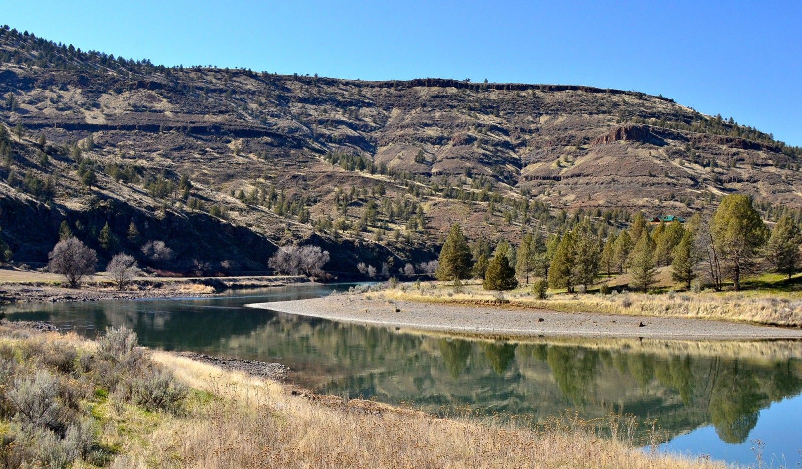 Circle W Ranch, Spray, Oregon for sale on Luxify