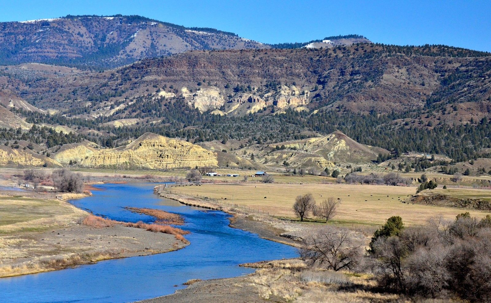 Circle W Ranch, Spray, Oregon for sale on Luxify