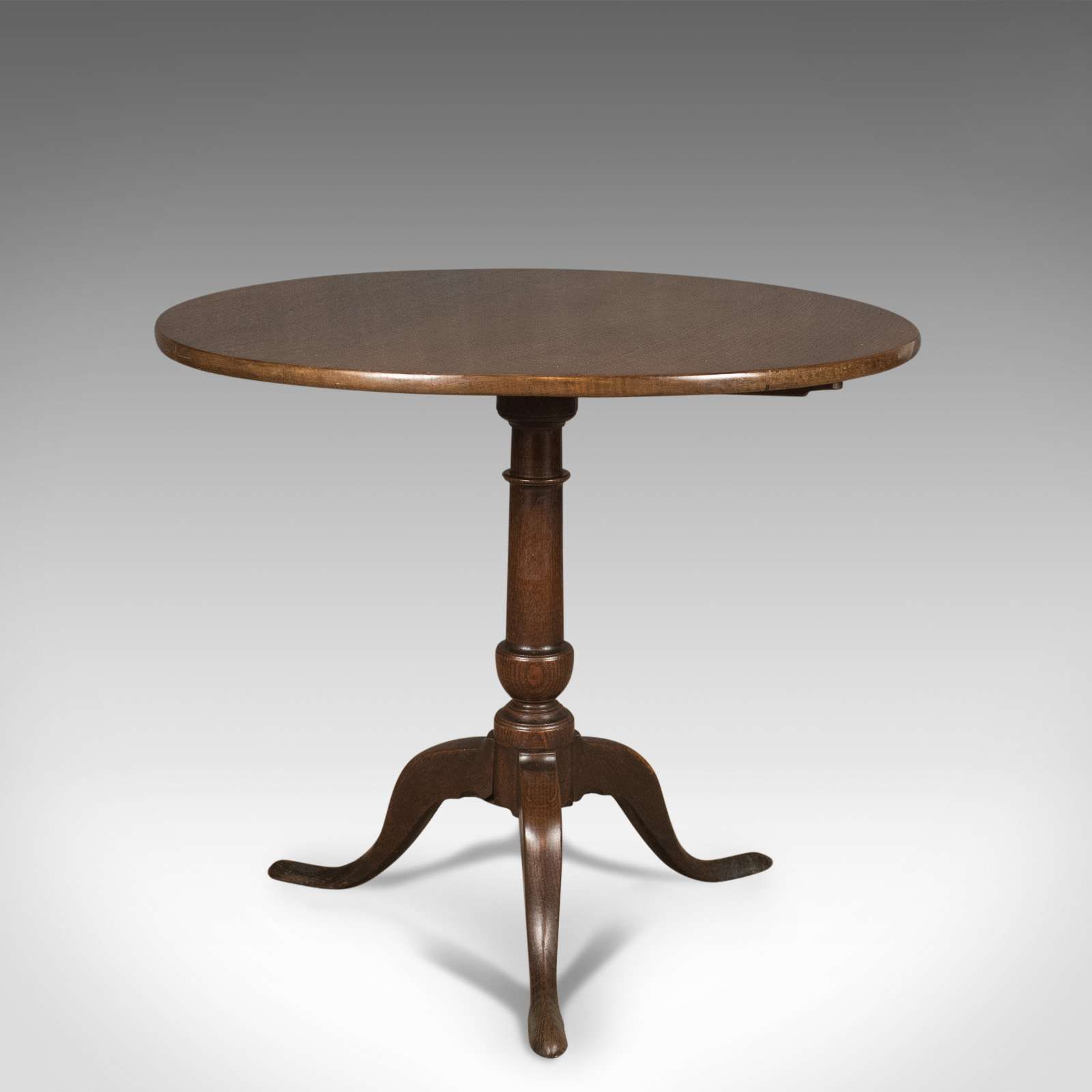 Antique Tilt Top Table, Oak c.1775 for sale on Luxify