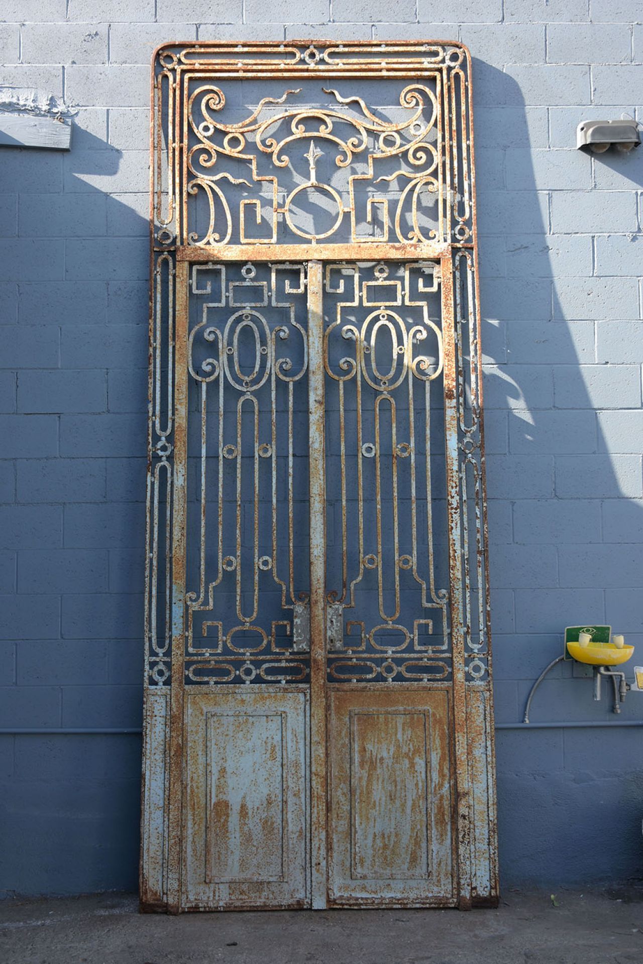 Iron gates for sale Tracsc