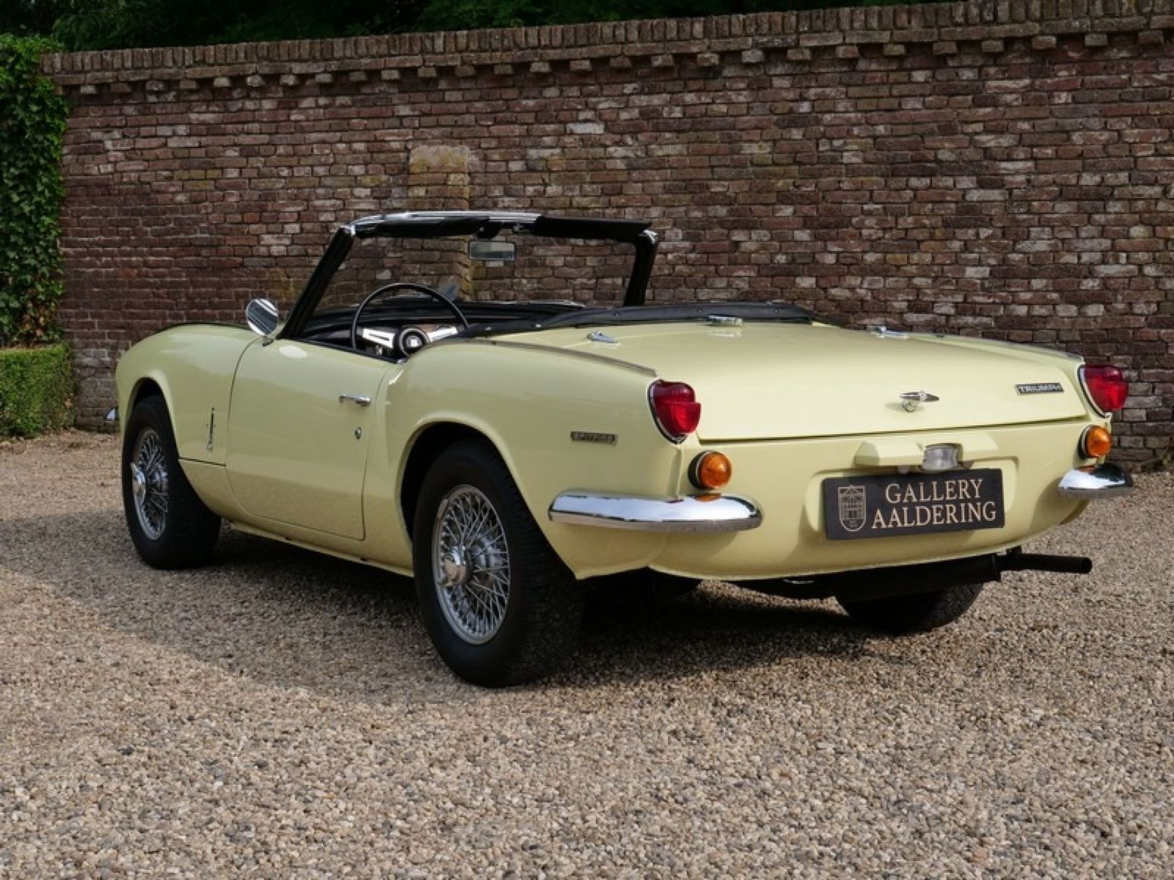 triumph spitfire mk3 original condition! 2nd owner car, only 66.