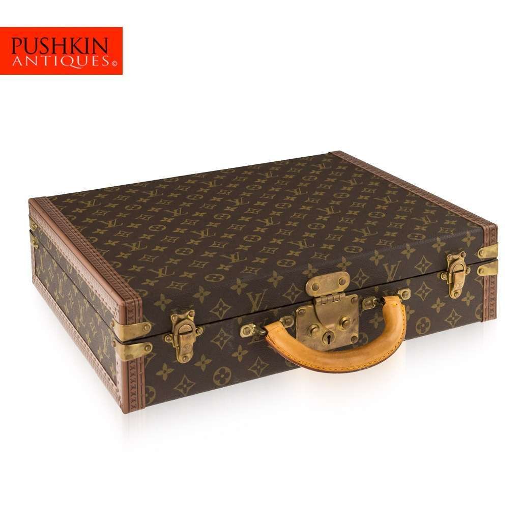 GENUINE LOUIS VUITTON MONOGRAM LEATHER WATCH COLLECTOR CASE c.1980 for sale on Luxify